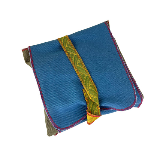 Embroidery Starter Kit Travel Pouch Beige Light Blue