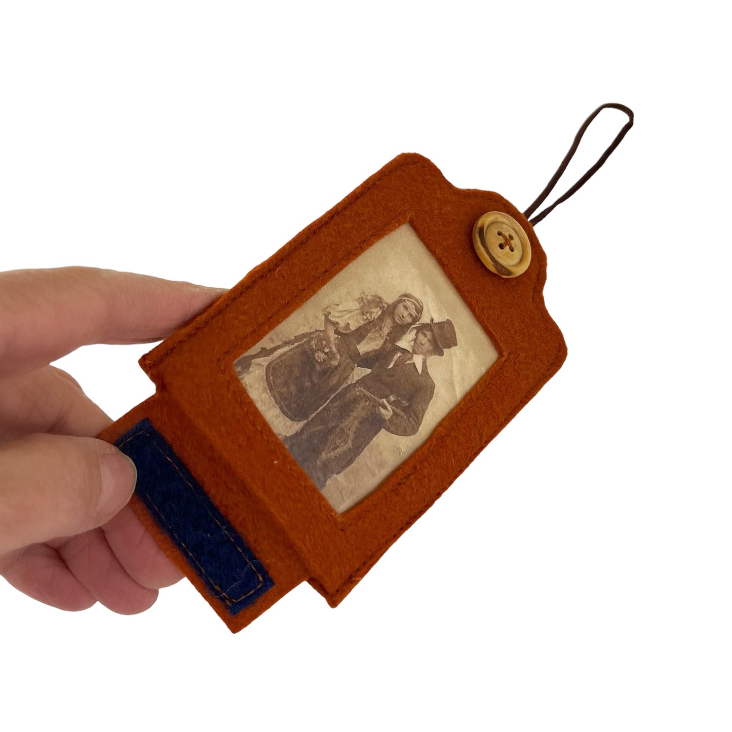 Rust Felt Ornamental Hanging Frame - Gypsy Love Couple