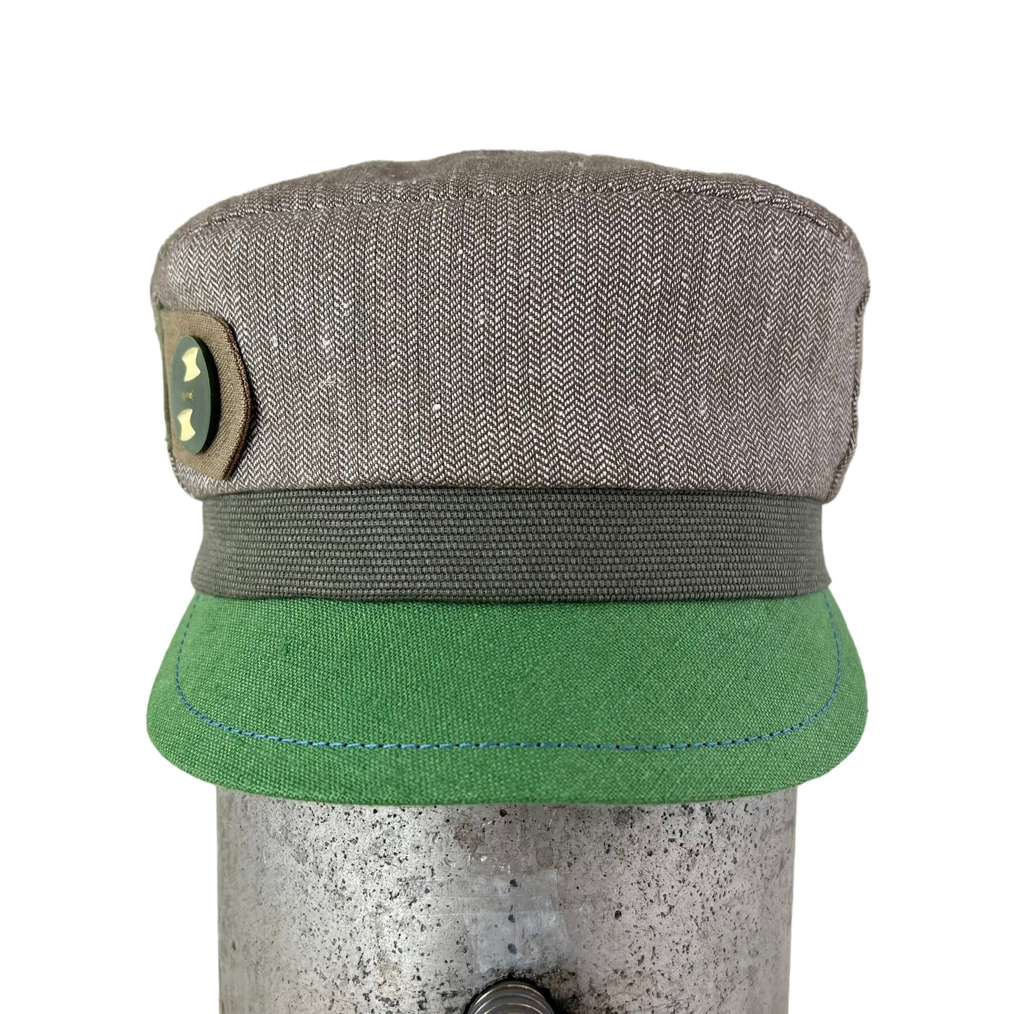 Brown and Kelly Green Peak Robin Linen Cap Size Medium Large