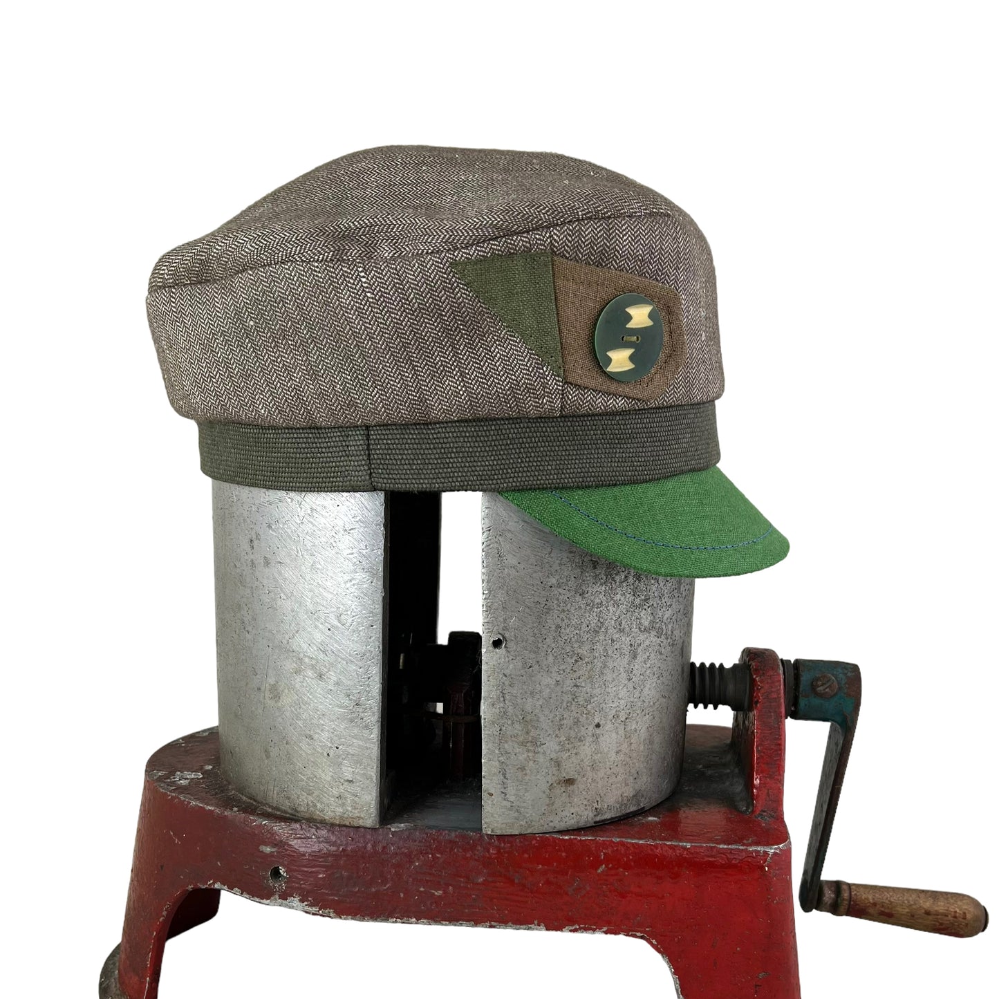 Brown and Kelly Green Peak Robin Linen Cap Size Medium Large