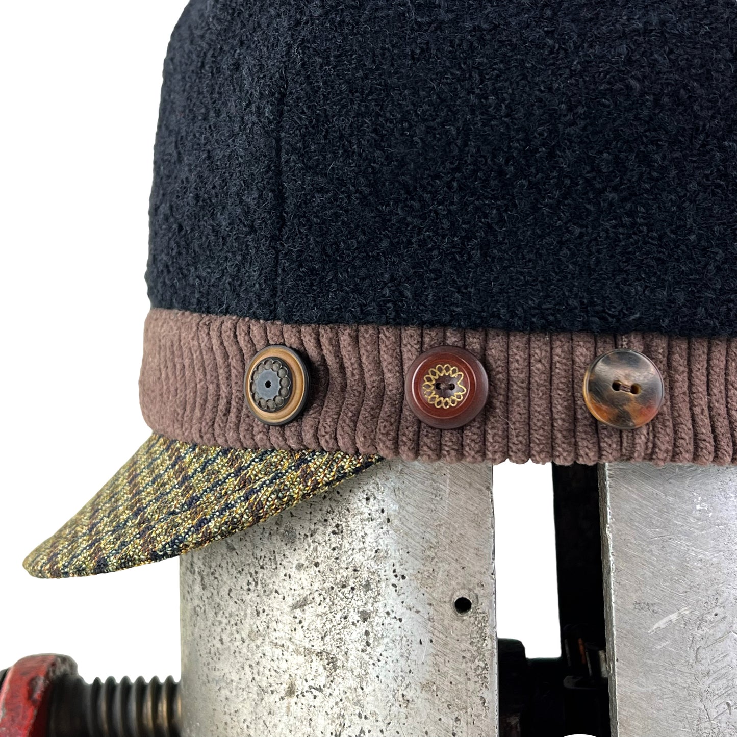 Black Brown Band Plaid Peak The Rowan Wool Cap Size Medium