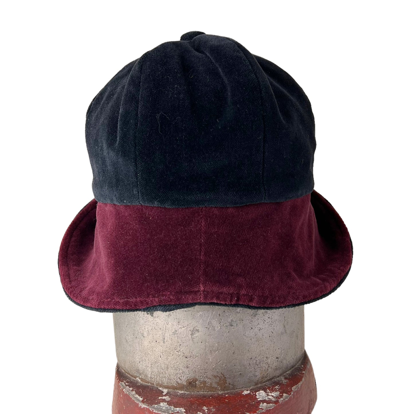 Chloe Velvet Cloche Hat Size Medium/small Black Wine