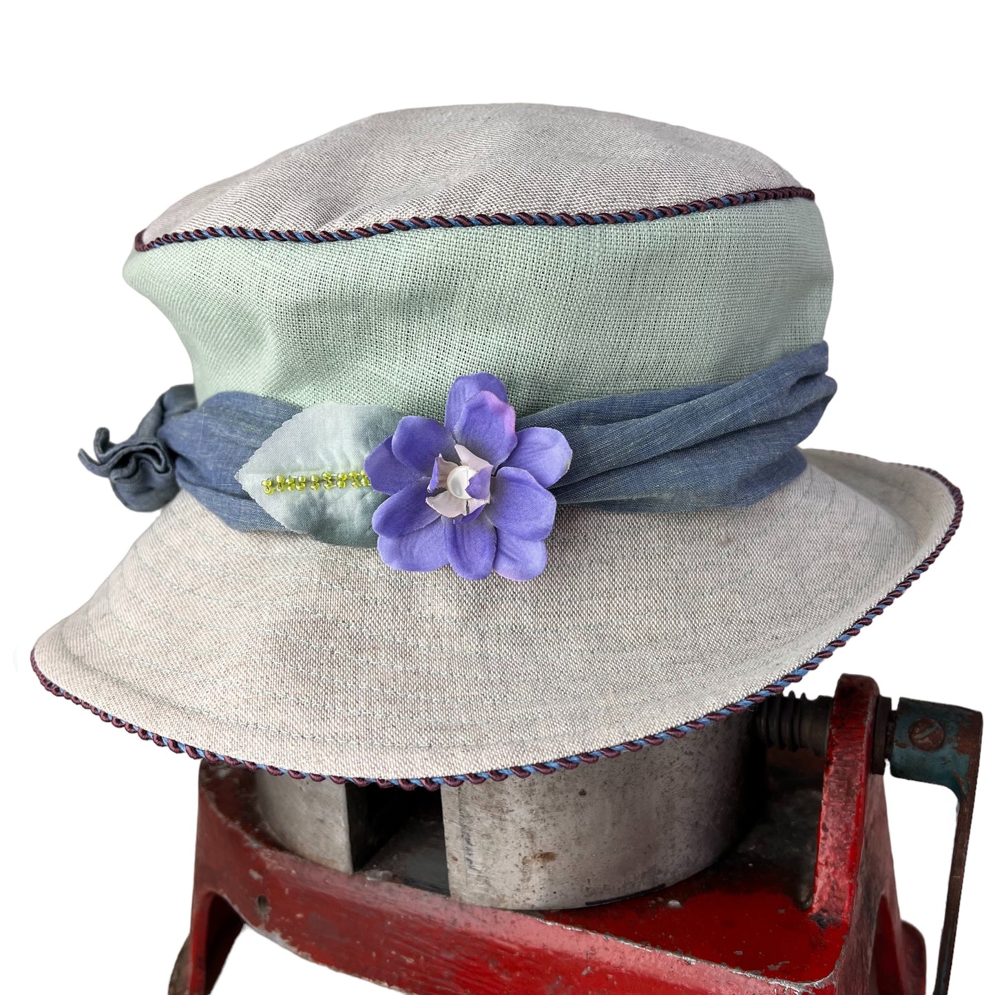 Small Flower Hat Clip Mauve green beads back