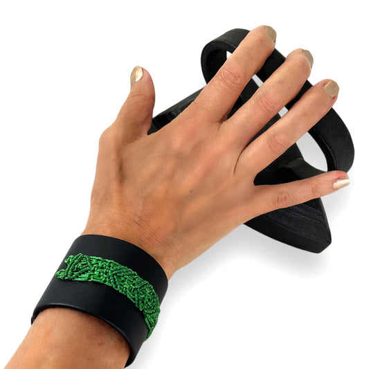 Kelly Green Macrame Black Leather Wrist Cuff Bracelet Size 1