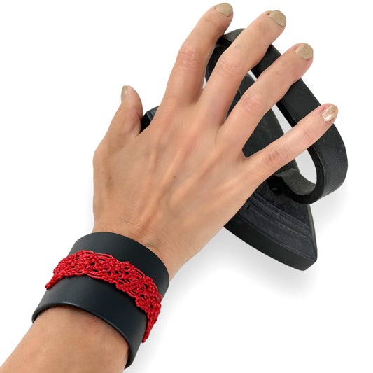 Red Macrame Black Leather Wrist Cuff Bracelet Size 1